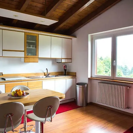 Privatunterkunft J&j House *