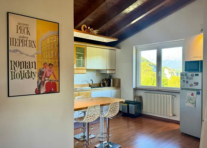 J&j House Castelmarte