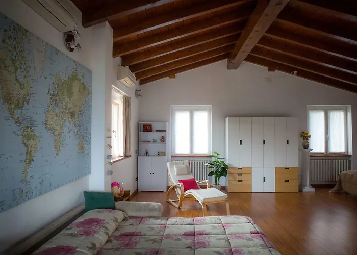 Habitación en casa particular J&j House Castelmarte