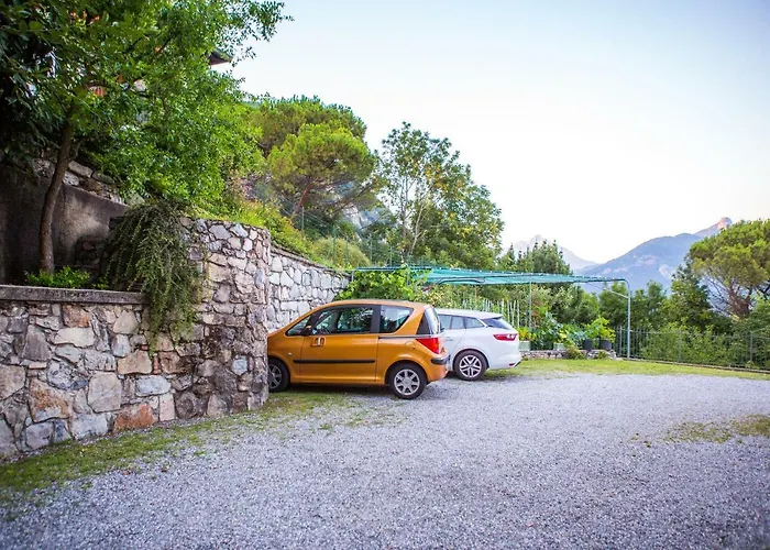 J&j House Castelmarte