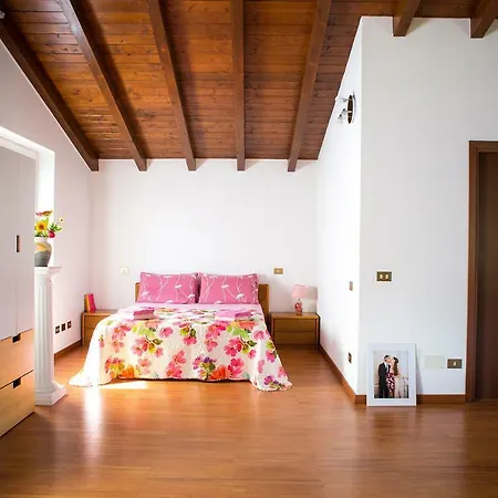 J&j House Ubytování v soukromí Castelmarte