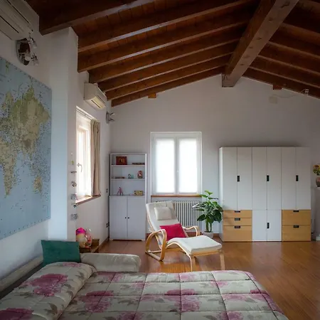 Ubytování v soukromí J&j House Castelmarte